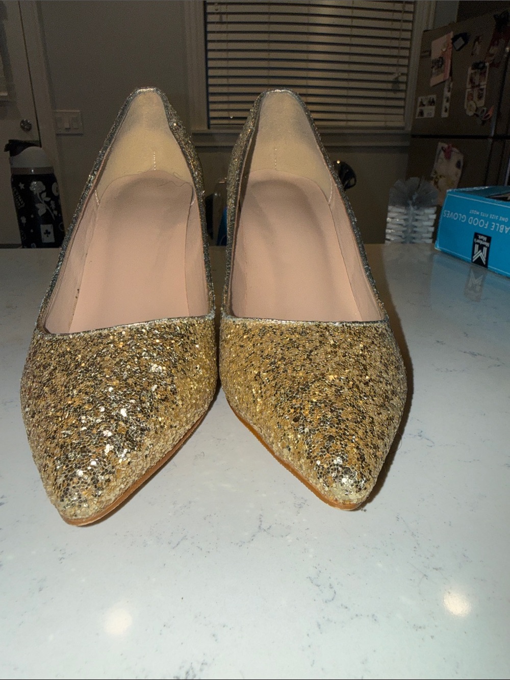 Gold Glitter Pointed-Toe Women’s Pumps